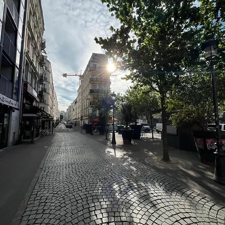 Grand Loft Proche Sacre Coeur Gare Du Nord アパート パリ